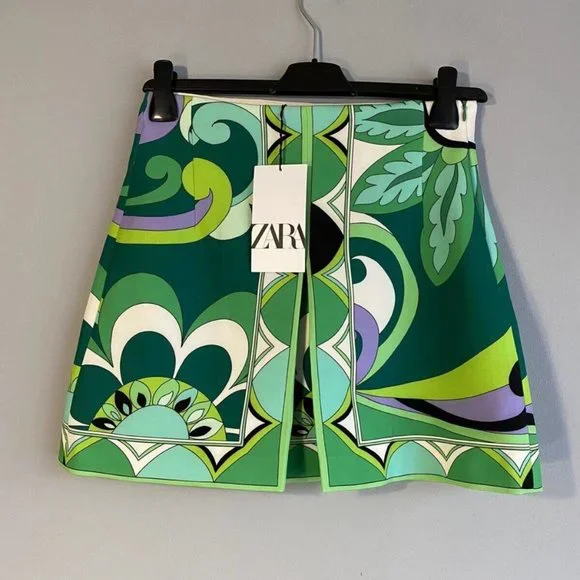 ZARA High-Waisted Mini Skirt* - Picture 2 of 16